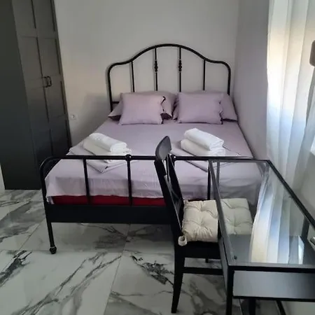 Enjoy The Silence In Old Private Penthouse Apartamento *