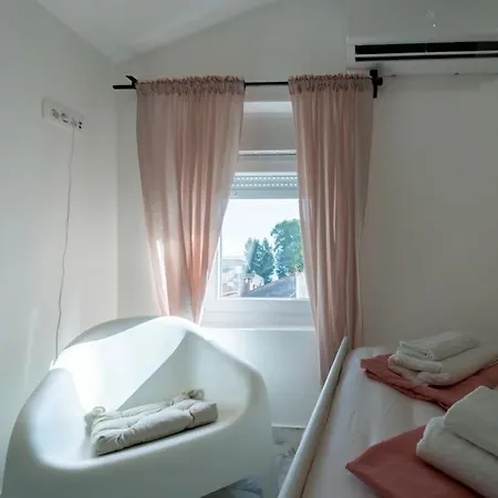 Apartamento Enjoy The Silence In Old Private Penthouse