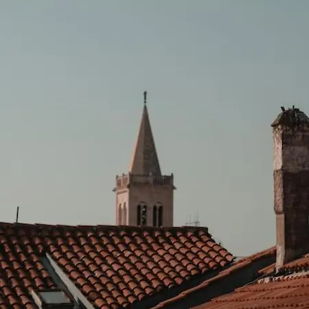 Apartamento Enjoy The Silence In Old Private Penthouse *