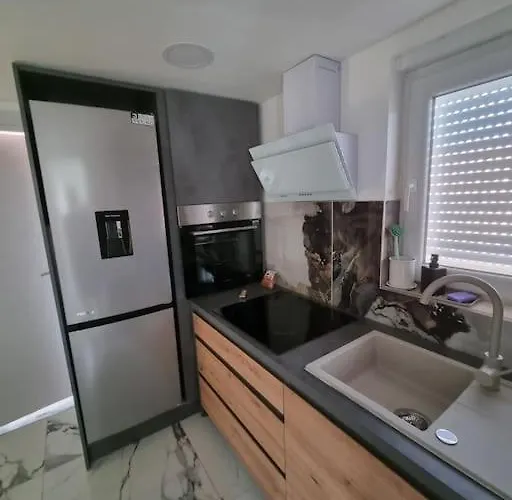 Apartman Enjoy The Silence In Old Private Penthouse