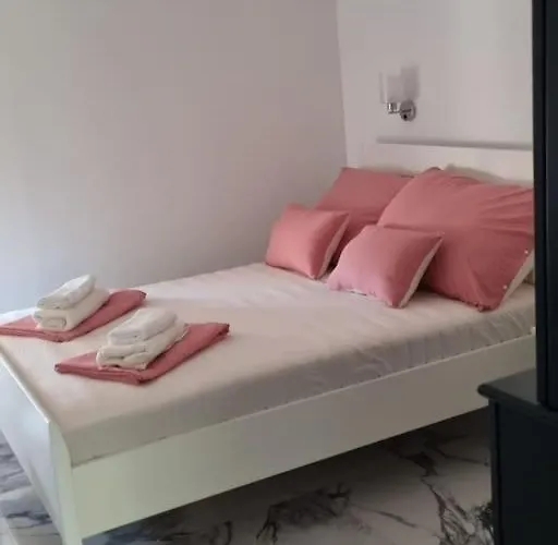 Apartman Enjoy The Silence In Old Private Penthouse *