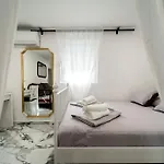Enjoy The Silence In Old Private Penthouse *