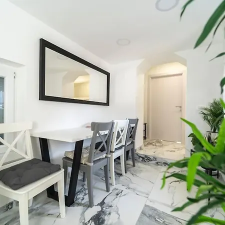 Enjoy The Silence In Old Private Penthouse