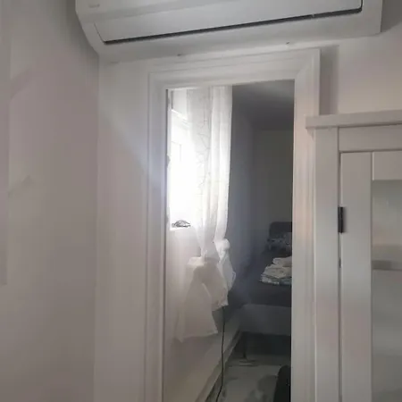 Apartment Enjoy The Silence In Old Private Penthouse