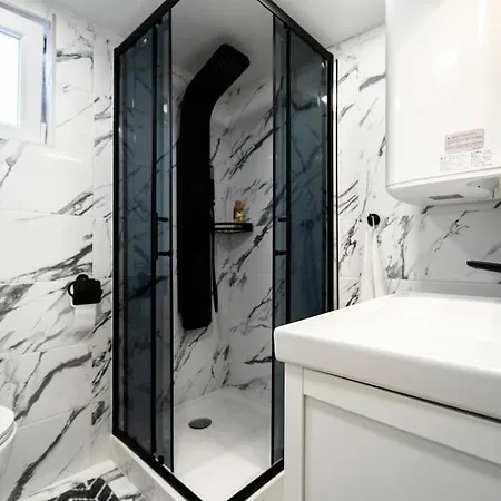 Enjoy The Silence In Old Private Penthouse