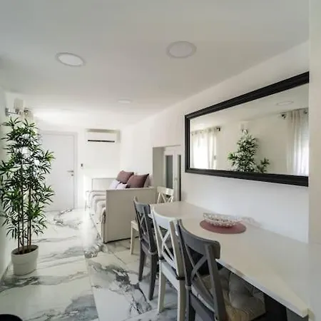 Enjoy The Silence In Old Private Penthouse