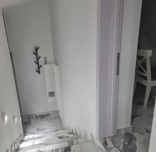 Enjoy The Silence In Old Private Penthouse 扎达尔