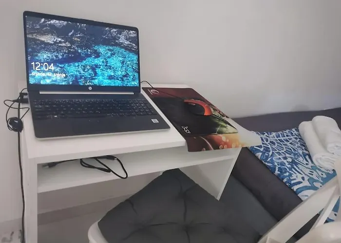 Enjoy The Silence In Old Private Penthouse * 扎达尔