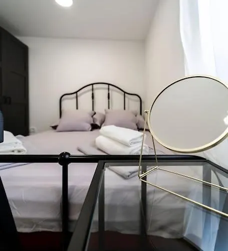 Enjoy The Silence In Old Private Penthouse 公寓 *