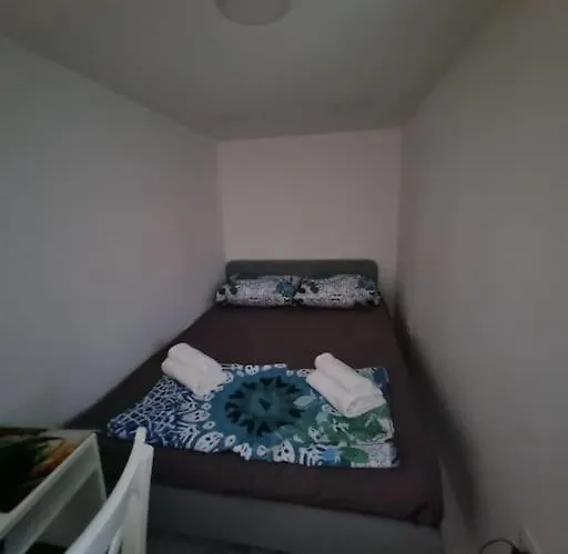 Enjoy The Silence In Old Private Penthouse 扎达尔