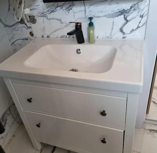 Enjoy The Silence In Old Private Penthouse 公寓 *