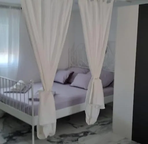 公寓 Enjoy The Silence In Old Private Penthouse 扎达尔