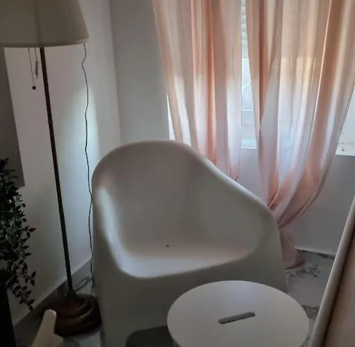 Enjoy The Silence In Old Private Penthouse 公寓