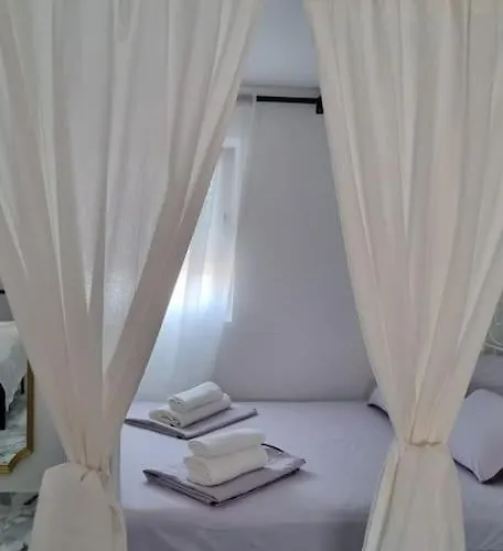 Enjoy The Silence In Old Private Penthouse 公寓 *